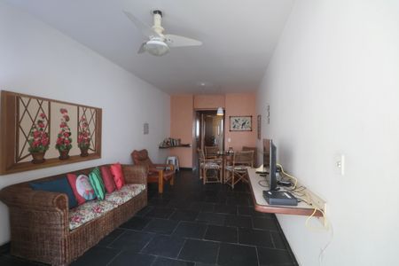 Sala de apartamento para alugar com 2 quartos, 80m² em P. Pitangueiras, Guarujá