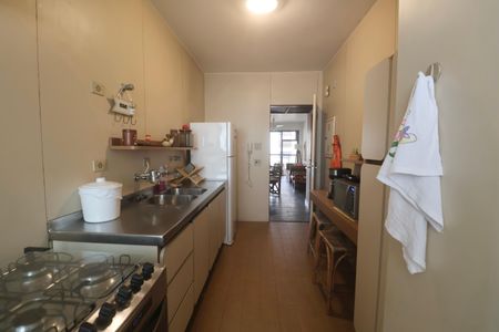 Apartamento para alugar com 90m², 2 quartos e 2 vagasCozinha