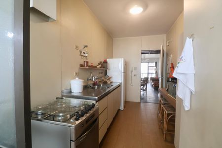 Apartamento para alugar com 90m², 2 quartos e 2 vagasCozinha