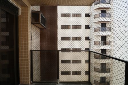 Varanda de apartamento para alugar com 2 quartos, 80m² em P. Pitangueiras, Guarujá