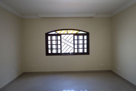 Casa para alugar com 3 quartos, 131m² em Vila Marari, São Paulo