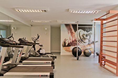 Apartamento para alugar com 65m², 2 quartos e 1 vaga Apartamento para alugar com 65m², 2 quartos e 1 vagaÁrea comum - Academia