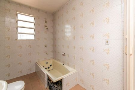 Casa à venda com 96m², 2 quartos e sem vaga Casa à venda com 96m², 2 quartos e sem vagaBanheiro da Suíte