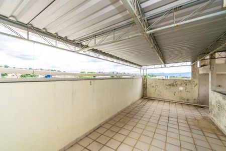 Casa à venda com 96m², 2 quartos e sem vaga Casa à venda com 96m², 2 quartos e sem vagaTerraço