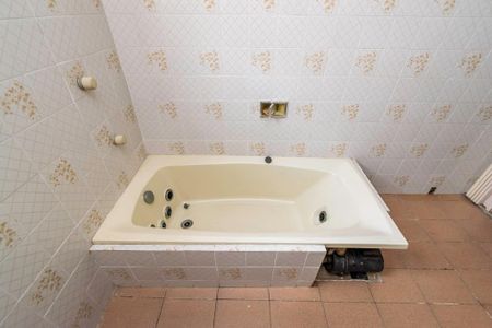 Casa à venda com 96m², 2 quartos e sem vaga Casa à venda com 96m², 2 quartos e sem vagaBanheiro da Suíte - Hidromassagem