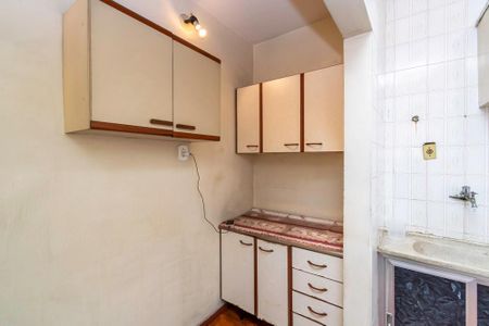 Casa à venda com 96m², 2 quartos e sem vaga Casa à venda com 96m², 2 quartos e sem vagaCozinha - Armários