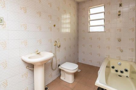 Casa à venda com 96m², 2 quartos e sem vaga Casa à venda com 96m², 2 quartos e sem vagaBanheiro da Suíte