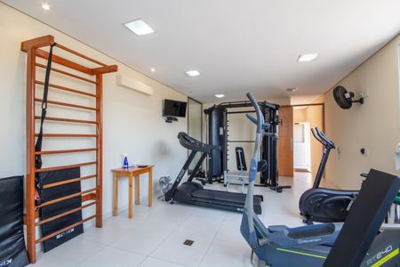 Apartamento à venda com 99m², 3 quartos e 2 vagas Apartamento à venda com 99m², 3 quartos e 2 vagasÁrea comum - Academia