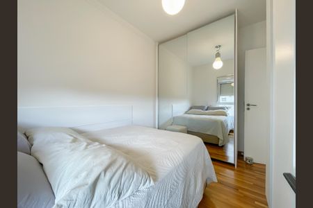Apartamento à venda com 99m², 3 quartos e 2 vagas Apartamento à venda com 99m², 3 quartos e 2 vagasQuarto 2