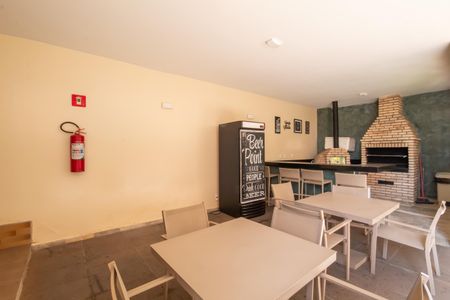 Apartamento à venda com 99m², 3 quartos e 2 vagas Apartamento à venda com 99m², 3 quartos e 2 vagasÁrea comum - Churrasqueira