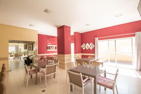 Apartamento à venda com 99m², 3 quartos e 2 vagas Apartamento à venda com 99m², 3 quartos e 2 vagasÁrea comum - Salão de festas