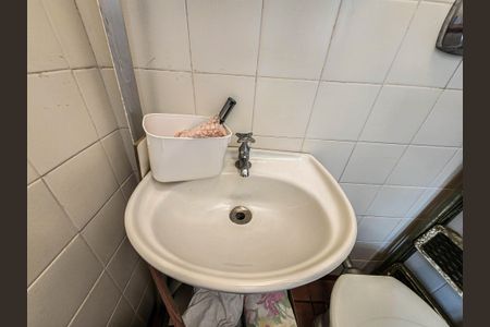 Apartamento para alugar com 74m², 2 quartos e 1 vagaBanheiro de serviço