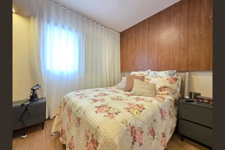 Apartamento à venda com 166m², 4 quartos e 3 vagasQuarto 2