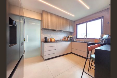 Apartamento à venda com 166m², 4 quartos e 3 vagasCozinha 
