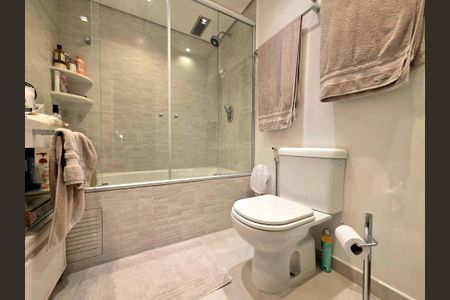 Apartamento à venda com 149m², 3 quartos e 2 vagasBanheiro da Suíte