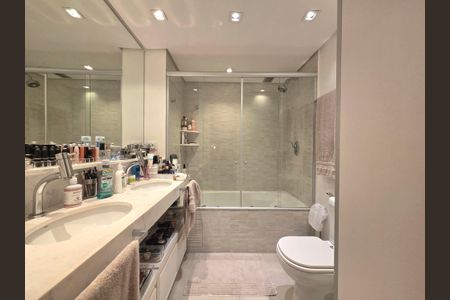 Apartamento à venda com 149m², 3 quartos e 2 vagasBanheiro da Suíte