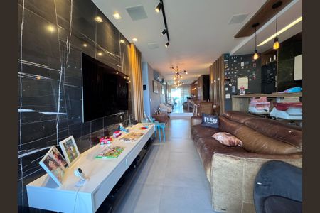 Apartamento à venda com 82m², 2 quartos e 1 vagaSala