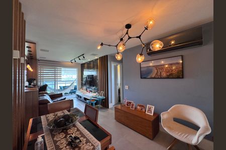 Sala de apartamento à venda com 2 quartos, 82m² em Barra da Tijuca, Rio de Janeiro