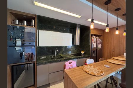 Apartamento à venda com 82m², 2 quartos e 1 vagaCozinha e Área de Serviço