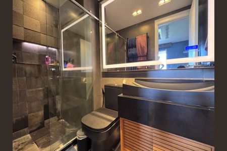 Apartamento à venda com 82m², 2 quartos e 1 vagaSuíte 1 - Banheiro