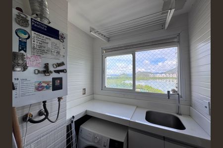 Apartamento à venda com 82m², 2 quartos e 1 vagaCozinha e Área de Serviço