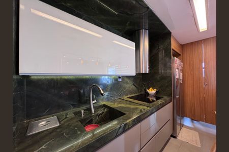 Apartamento à venda com 82m², 2 quartos e 1 vagaCozinha e Área de Serviço