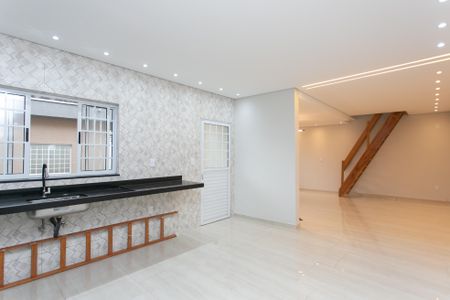 Casa à venda com 150m², 2 quartos e 2 vagasCozinha 