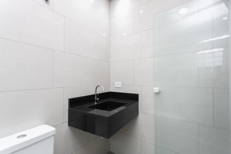 Casa à venda com 150m², 2 quartos e 2 vagasBanheiro da Suíte 2 