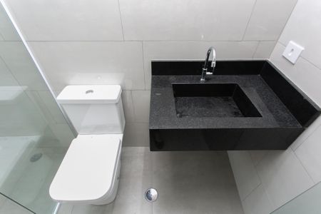 Casa à venda com 150m², 2 quartos e 2 vagasBanheiro da Suíte 2 