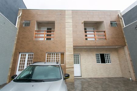 Casa à venda com 150m², 2 quartos e 2 vagasGaragem - Quintal 