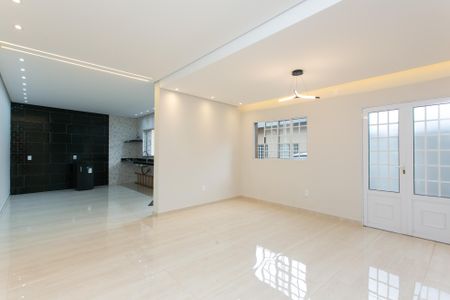Sala de casa à venda com 2 quartos, 150m² em Jardim Lideranca, São Paulo
