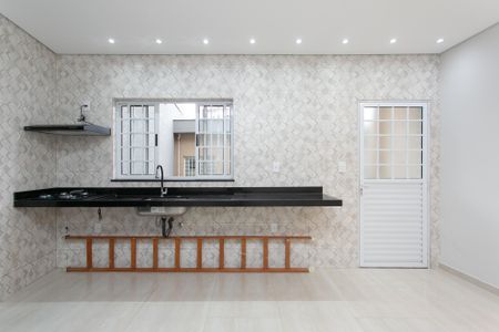 Casa à venda com 150m², 2 quartos e 2 vagasCozinha 