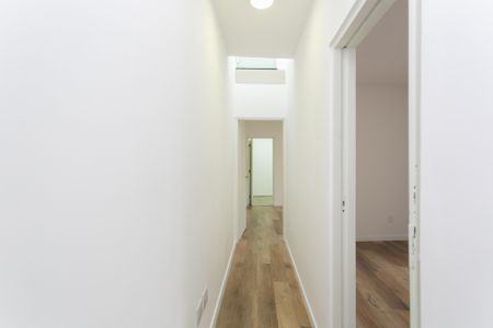 Casa à venda com 150m², 2 quartos e 2 vagasCorredor 