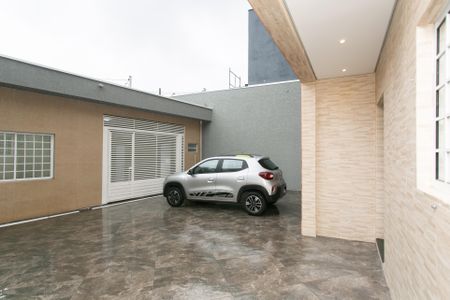 Casa à venda com 150m², 2 quartos e 2 vagasGaragem - Quintal 