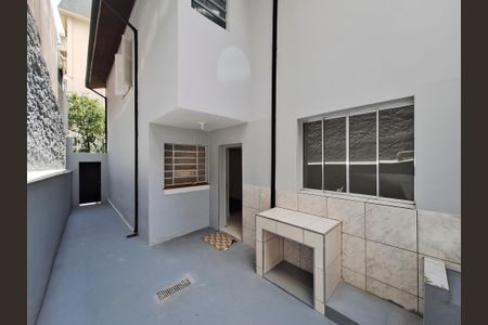 Casa para alugar com 163m², 4 quartos e 1 vagaQuintal