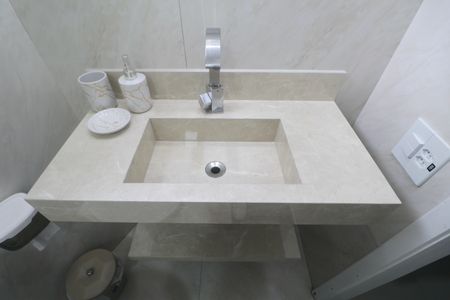 Apartamento para alugar com 90m², 3 quartos e 1 vaga Apartamento para alugar com 90m², 3 quartos e 1 vagaBanheiro Suíte