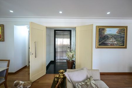 Apartamento para alugar com 163m², 3 quartos e 3 vagasSala