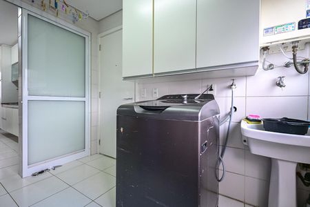 Apartamento para alugar com 163m², 3 quartos e 3 vagasÁrea de Serviço 