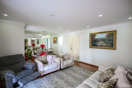 Apartamento para alugar com 163m², 3 quartos e 3 vagasSala