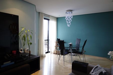 Apartamento à venda com 3 quartos, 72m² em Jardim Luanda, São Paulo