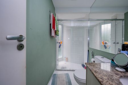 Apartamento à venda com 85m², 3 quartos e 2 vagas Apartamento à venda com 85m², 3 quartos e 2 vagasBanheiro da Suíte