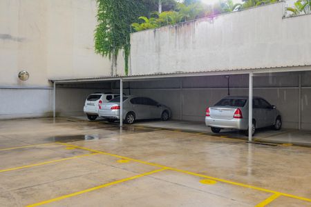 Apartamento à venda com 85m², 3 quartos e 2 vagas Apartamento à venda com 85m², 3 quartos e 2 vagasGaragem