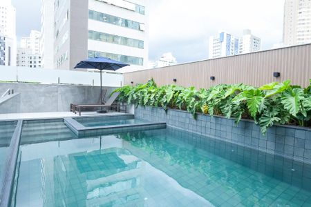 Apartamento à venda com 70m², 2 quartos e 2 vagasÁrea comum - Piscina