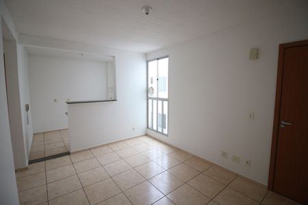 Sala de apartamento para alugar com 2 quartos, 48m² em Califórnia, Contagem