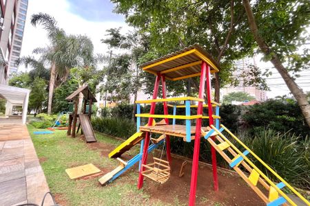 Apartamento à venda com 60m², 2 quartos e 2 vagasÁrea comum - Playground