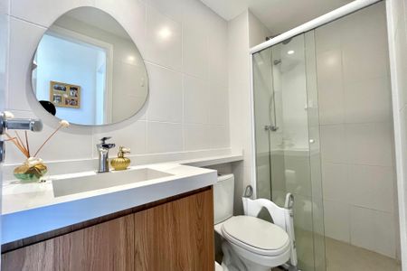 Apartamento à venda com 60m², 2 quartos e 2 vagasBanheiro Corredor