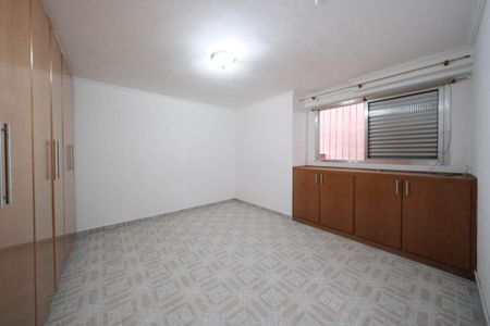 Quarto 1 de casa para alugar com 2 quartos, 70m² em Vila Rio Branco, São Paulo