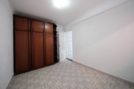 Quarto 2 de casa para alugar com 2 quartos, 70m² em Vila Rio Branco, São Paulo