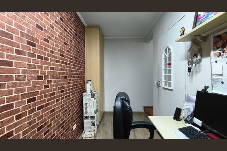 Casa à venda com 150m², 2 quartos e 2 vagasEscritório