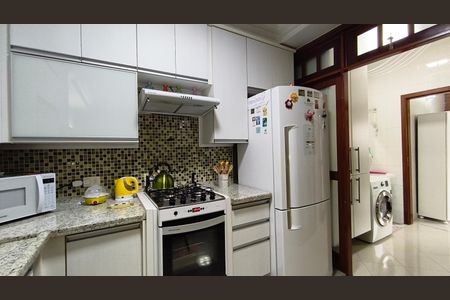 Casa à venda com 150m², 2 quartos e 2 vagasCozinha